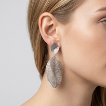 Load image into Gallery viewer, 4W022 - Earring, Brass, Imitation Rhodium, , No Stone