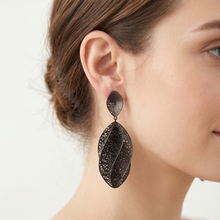 Load image into Gallery viewer, 4W024 - Earring, Brass, TIN Cobalt Black , No Stone