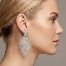 Load image into Gallery viewer, 4W034- Earring, Brass, Imitation Rhodium , No Stone