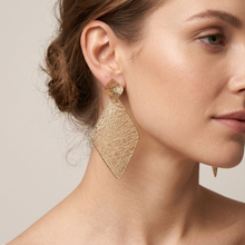 Load image into Gallery viewer, 4W035 - Earring, Brass, Imitation Gold, , No Stone