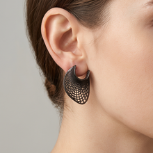 Load image into Gallery viewer, 4W039 - Earring, Brass, TIN Cobalt Black  , No Stone