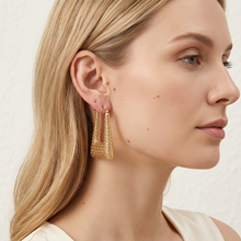 Load image into Gallery viewer, 4W053 - Earring, Brass, Imitation Gold , No Stone