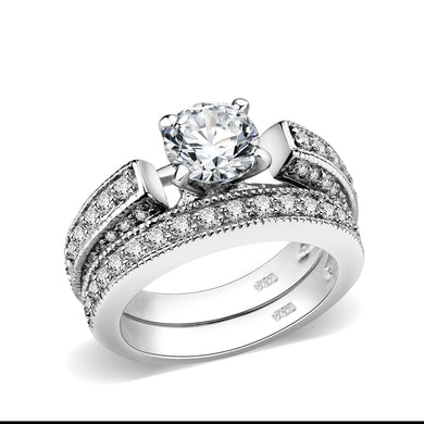 LO5S075- Sterling Silver Ring with CZ In Clear High Polished( NO Plating)