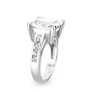 LO5S214- Sterling Silver Ring with CZ In Clear High Polished( NO Plating)