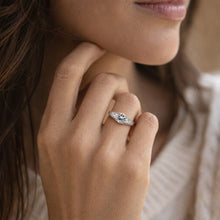 Load image into Gallery viewer, TK057 - High polished (no plating) Stainless Steel Ring with AAA Grade CZ  in Clear