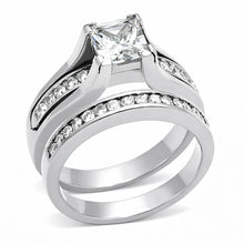 Load image into Gallery viewer, TK0W383 - High polished (no plating) Stainless Steel Ring with AAA Grade CZ  in Clear