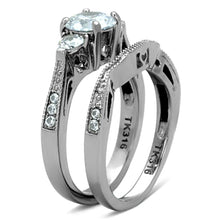 Load image into Gallery viewer, TK1W002 - High polished (no plating) Stainless Steel Ring with AAA Grade CZ  in Clear