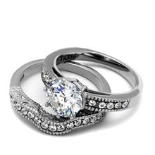 Load image into Gallery viewer, TK1W007 - High polished (no plating) Stainless Steel Ring with AAA Grade CZ  in Clear