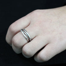 Load image into Gallery viewer, TK3743 - High polished Stainless Steel Interlocking Ring