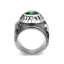 Load image into Gallery viewer, TK3906 - High polished (no plating) Stainless Steel Ring with Top Grade Crystal in Emerald