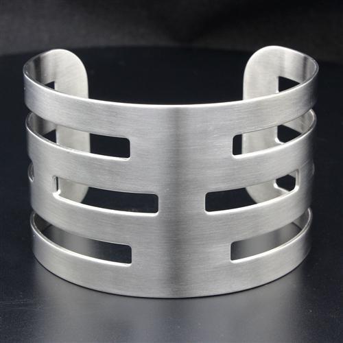 LO1948 - High polished (no plating) Stainless Steel Bangle with No Stone