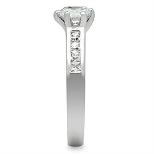 SS058 - Silver 925 Sterling Silver Ring with AAA Grade CZ  in Clear