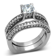 Load image into Gallery viewer, TK1175 - High polished (no plating) Stainless Steel Ring with AAA Grade CZ  in Clear