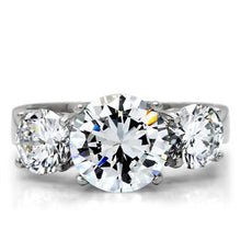 Load image into Gallery viewer, TK168 - High polished (no plating) Stainless Steel Ring with AAA Grade CZ  in Clear