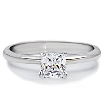 Load image into Gallery viewer, TK202 - High polished (no plating) Stainless Steel Ring with AAA Grade CZ  in Clear