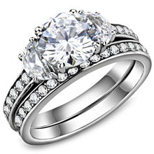 Load image into Gallery viewer, TK3509 - High polished (no plating) Stainless Steel Ring with AAA Grade CZ  in Clear