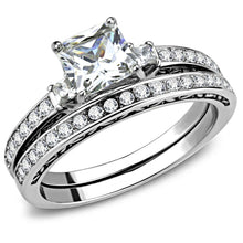 Load image into Gallery viewer, TK3510 - High polished (no plating) Stainless Steel Ring with AAA Grade CZ  in Clear