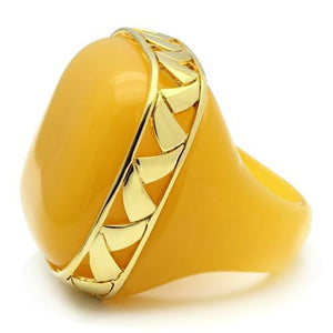 VL014 - IP Gold(Ion Plating) Brass Ring with Synthetic Synthetic Stone in Topaz