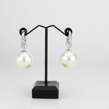 Load image into Gallery viewer, 3W1741 - Imitation Rhodium Brass Earring with Synthetic in White