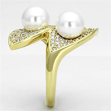 Load image into Gallery viewer, 3W522 - Gold Brass Ring with Synthetic Pearl in White