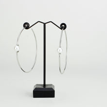 Load image into Gallery viewer, 3W1769 - Imitation Rhodium Brass Earring with Synthetic in White