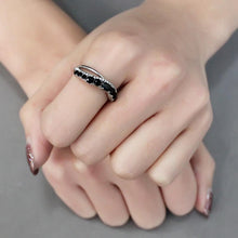 Load image into Gallery viewer, DA269 - High polished (no plating) Stainless Steel Ring with AAA Grade CZ  in Black Diamond