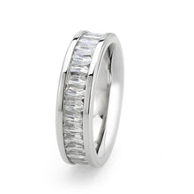 Load image into Gallery viewer, TK3914 - High polished (no plating) Stainless Steel Ring with AAA Grade CZ in Clear