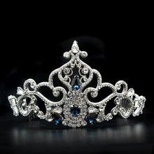 Load image into Gallery viewer, LO2110 - Imitation Rhodium Brass Tiaras &amp; Hair Clip with Top Grade Crystal  in Montana