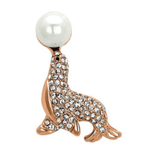Load image into Gallery viewer, LO2872 - Imitation Rhodium White Metal Brooches with Synthetic Pearl in White